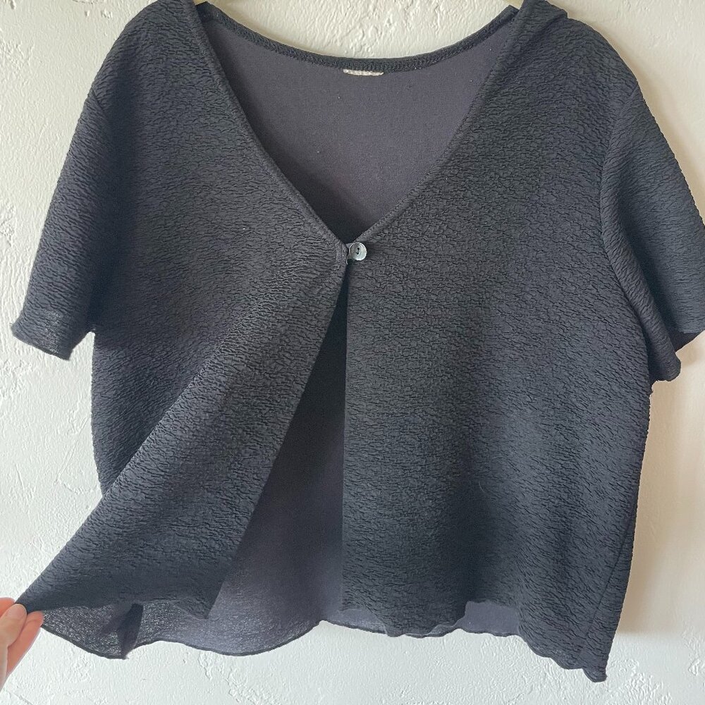 Black 1-Button Textured Vintage Top